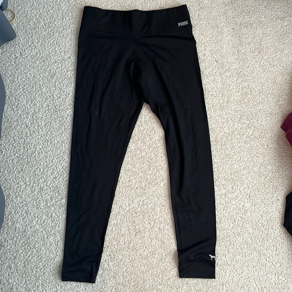 Black leggings size medium